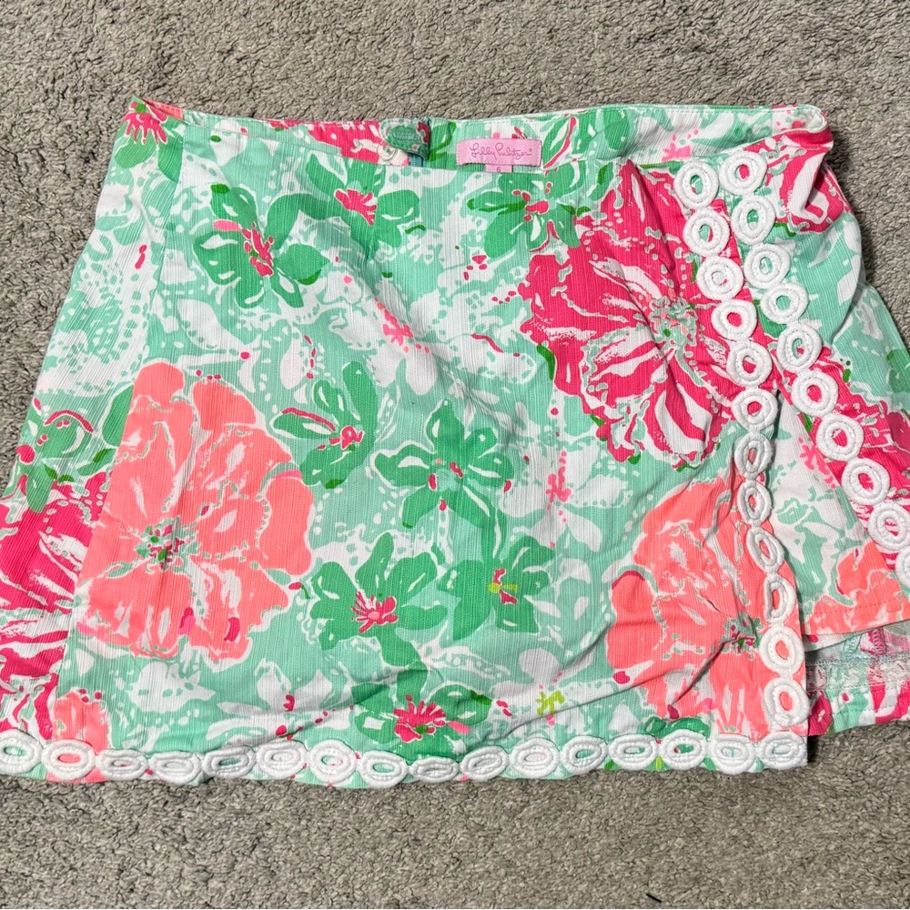Lilly Pulitzer Mint Green Floral Mini Skort with Pink & Coral Accents